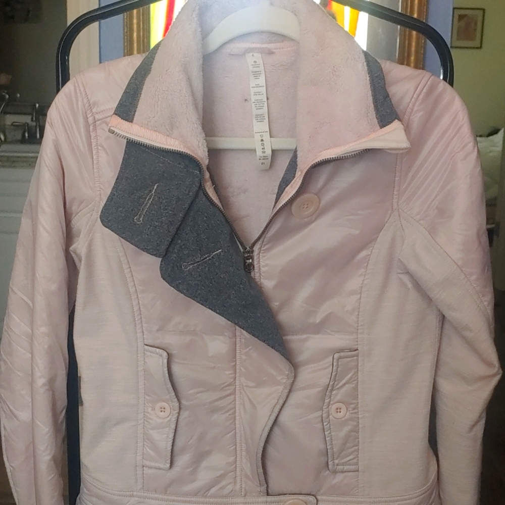 Lululemmon Pedal Power Blush Gray Fleece Jacket size 6. NWOT. - Picture 1 of 16